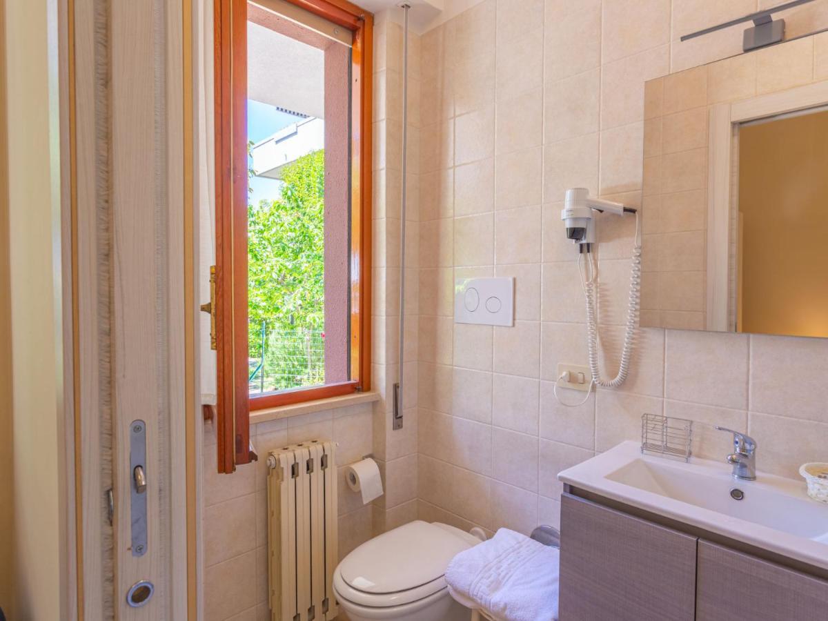 Apartment Mare Blu-1 By Interhome Francavilla Al Mare Bagian luar foto